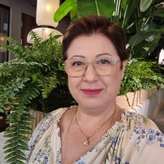 Cia Vakoufari