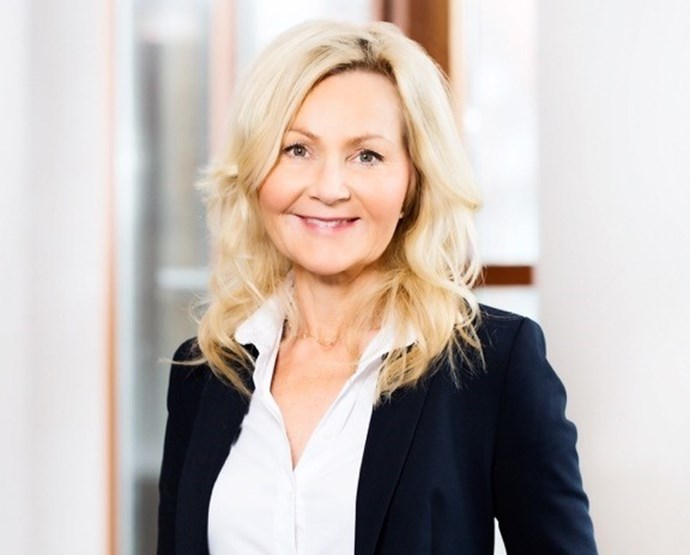 Carina Dietmann